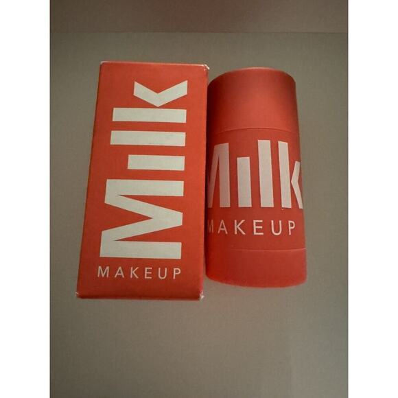 1 oz Milk Makeup Watermelon Brightening Face Mask - Picture 1 of 4